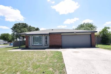 Main picture of 2716 Casey Dr