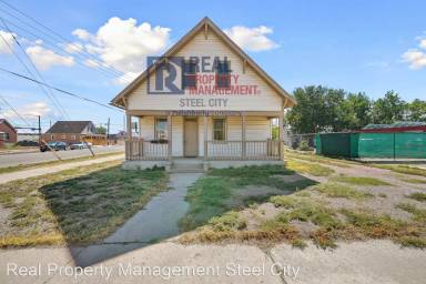 Main picture of 300 Clark St