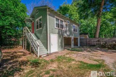 Main picture of 1215 S Robertson Ave