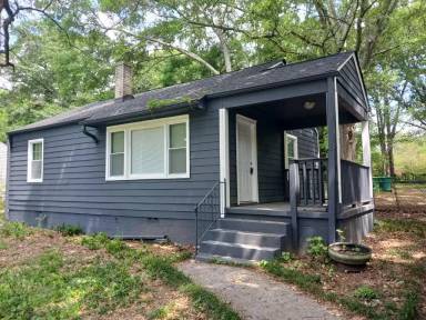 Main picture of 880 Linda Way