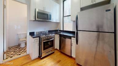 Main picture of 139 W 28th St