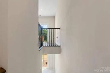 Main picture of 2523 Grantham Place Dr