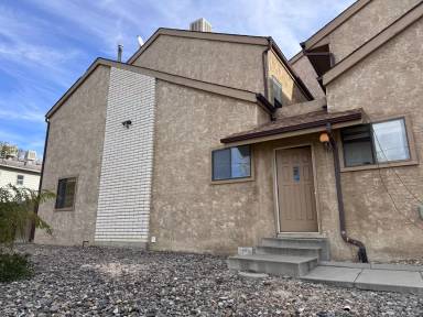 Main picture of 551 Garfield Dr