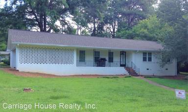 Main picture of 290 Davis St