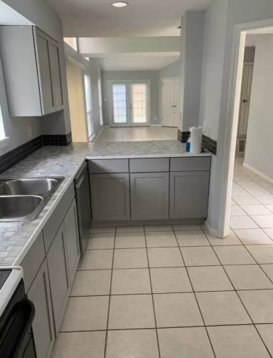 Main picture of 13 Fallbrook Cir