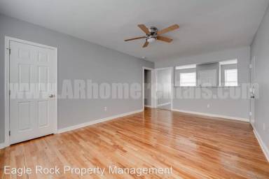 Main picture of 1866 Wolfe St