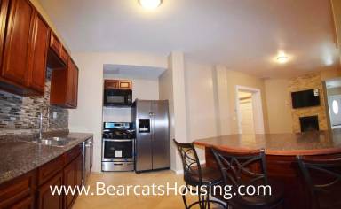 Main picture of 4 Edwards St