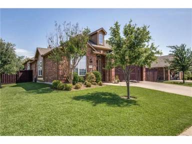 Main picture of 2401 Deerwood Dr