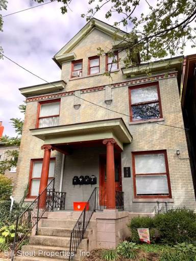 Main picture of 319 W Lee St