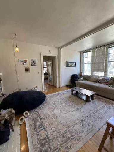 Main picture of 612 Howard Pl