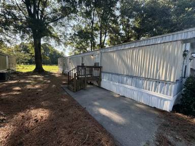 Main picture of 300 Ricks Rd