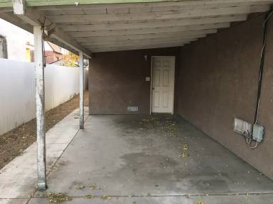 Main picture of 409 1/2 N H St