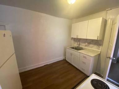 Main picture of 323 N 9th St