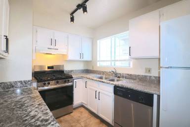 Main picture of 1304 Brunner St