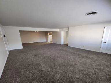Main picture of 404 Glendale Blvd