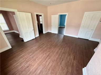 Main picture of 309 Broad St