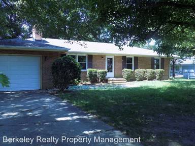 Main picture of 207 Bergen Cir