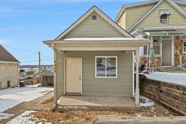 Main picture of 5422 S 23rd St