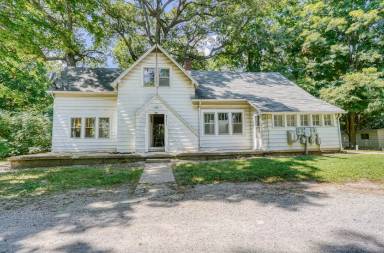 Main picture of 2204 State Road 26 W
