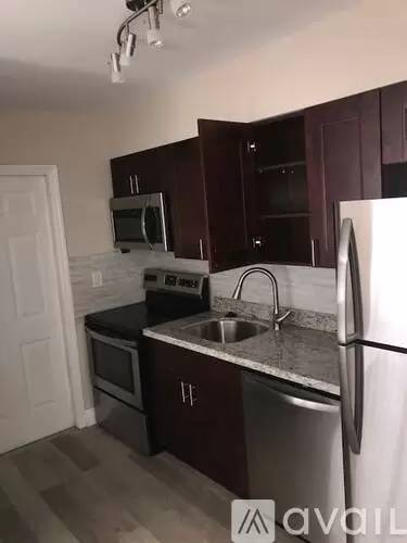 Main picture of 1800 NW 4th Ave