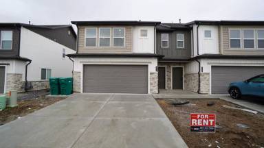 Main picture of 352 N Liberty Cove Dr