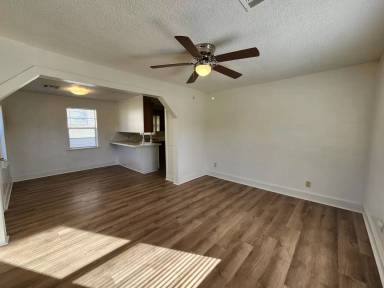 Main picture of 829 N Union Ave