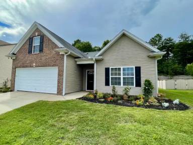 Main picture of 640 Cromwell Dr