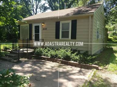 Main picture of 8540 England St