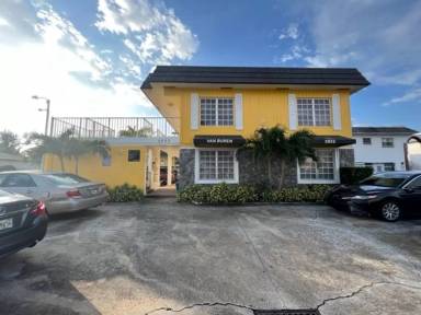 Main picture of 2822 Van Buren St