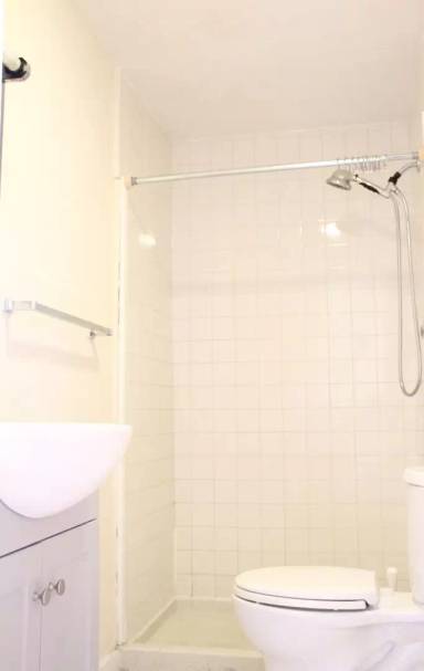 Main picture of 42 N Prospect St