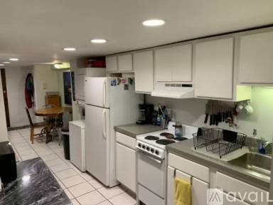 Main picture of 423 7th St NE