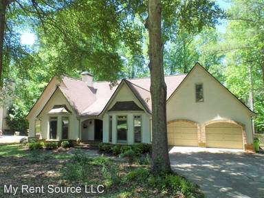Main picture of 379 White Oak Dr