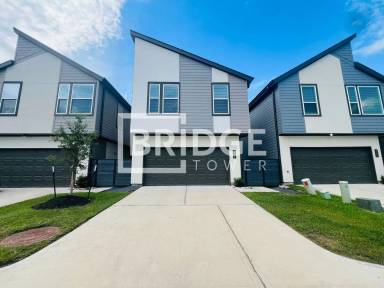 Main picture of 313 N Centro Cir