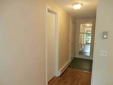 Main picture of 42 N Main St