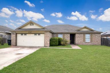 Main picture of 4404 Deek Dr. - B