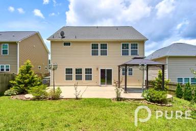 Main picture of 165 Palm St