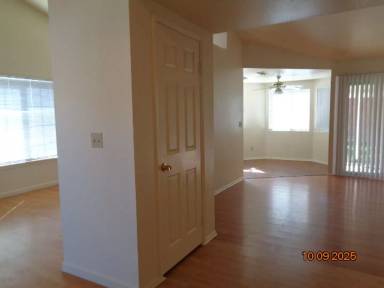 Main picture of 1556 Berkshire Dr