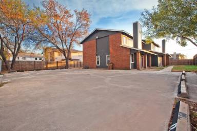 Main picture of 8401 Colony Loop Dr