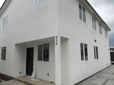 Main picture of 956 S Kern Ave
