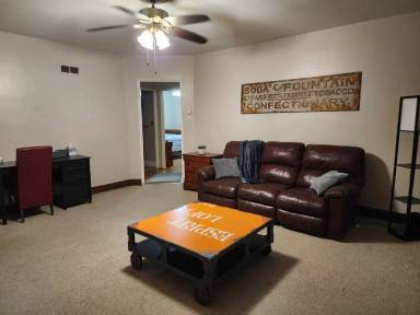 Main picture of 119 8th Ave NE