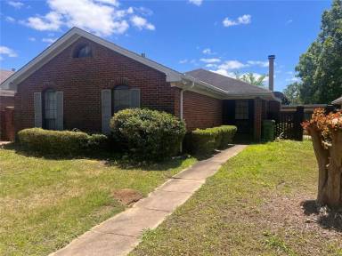 Main picture of 6024 Vineyard Ln
