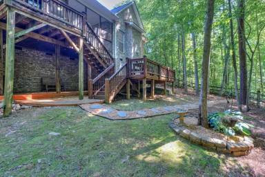 Main picture of 181 Streamside Pl