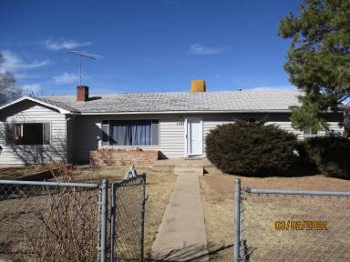 Main picture of 1731 Pinion Ave