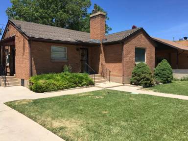 Main picture of 133 N 900 W