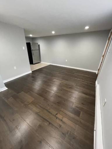 Main picture of 924 Summit St