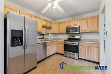 Main picture of 9022 Samoset Rd