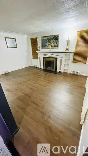 Main picture of 6787 Woodmont Ave