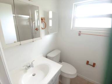 Main picture of 1 Polk St