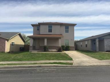 Main picture of 3018 Edison Crst