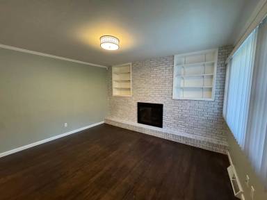 Main picture of 2359 Maplewood Dr